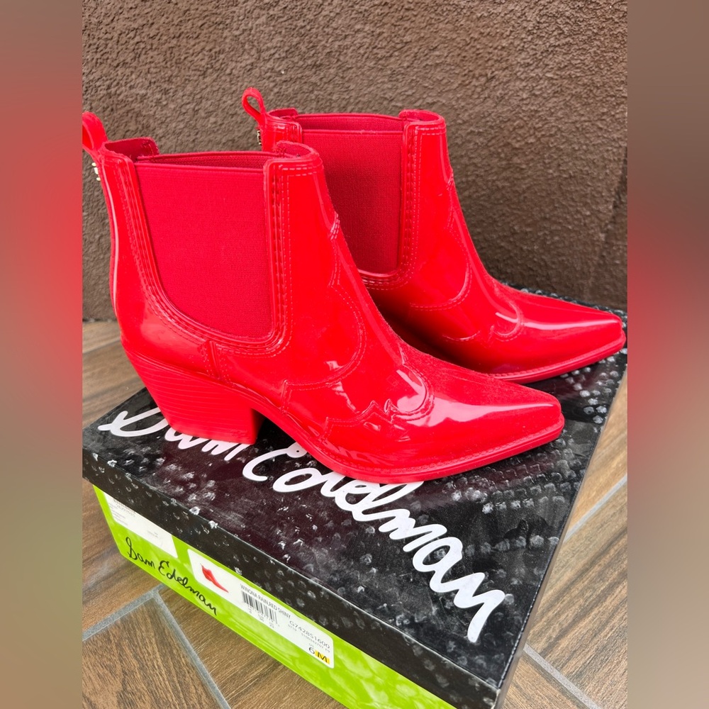 Sam Edelman size 6 USA winona rain red shiny western rubber boots